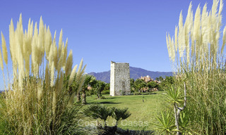 Apartamento contemporáneo reformado con vistas abiertas al mar en venta en la Nueva Milla de Oro, entre Marbella y Estepona 804883 