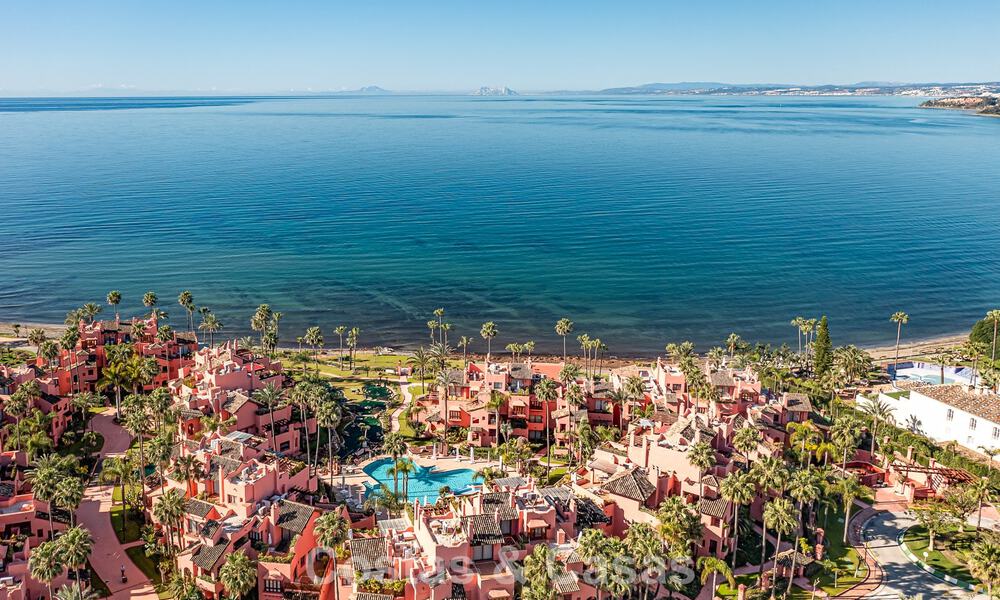 Apartamento contemporáneo reformado con vistas abiertas al mar en venta en la Nueva Milla de Oro, entre Marbella y Estepona 804888