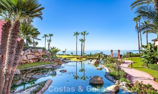 Apartamento contemporáneo reformado con vistas abiertas al mar en venta en la Nueva Milla de Oro, entre Marbella y Estepona 804890 