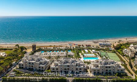 Apartamento con vistas al mar en un complejo en primera línea de playa en la Nueva Milla de Oro - Marbella - Estepona 804707