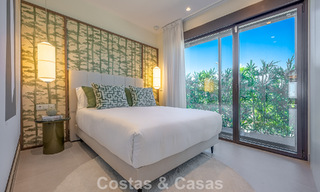 Apartamento con vistas al mar en un complejo en primera línea de playa en la Nueva Milla de Oro - Marbella - Estepona 804711 