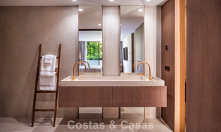 Ático dúplex de lujo con atractiva terraza en la azotea en venta en la prestigiosa Milla de Oro de Marbella 804739 