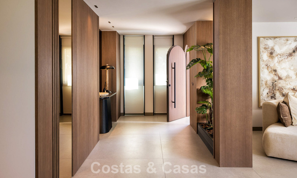 Ático dúplex de lujo con atractiva terraza en la azotea en venta en la prestigiosa Milla de Oro de Marbella 804752