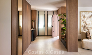 Ático dúplex de lujo con atractiva terraza en la azotea en venta en la prestigiosa Milla de Oro de Marbella 804752 