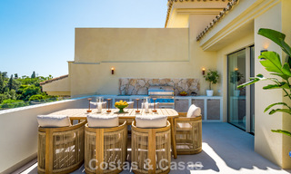 Lujoso ático contemporáneo reformado con vistas panorámicas al mar en Sierra Blanca, en la Milla de Oro de Marbella 804805 