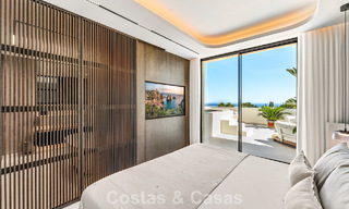 Lujoso ático contemporáneo reformado con vistas panorámicas al mar en Sierra Blanca, en la Milla de Oro de Marbella 804815 