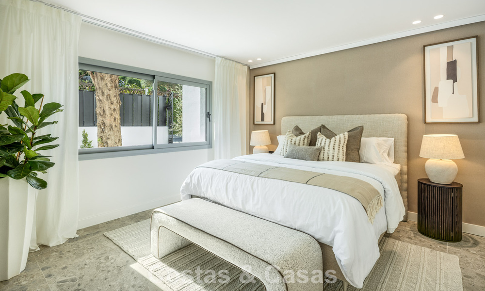 Villa española con interior moderno y un gran jardín en venta en la Nueva Milla de Oro en Benahavís entre Marbella y Estepona 804845