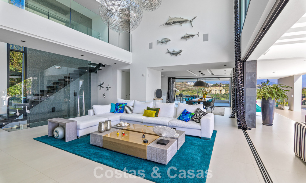 Exclusiva villa con vistas panorámicas al mar en venta en Los Flamingos, resort de golf de 5 estrellas en Marbella - Benahavís 804763