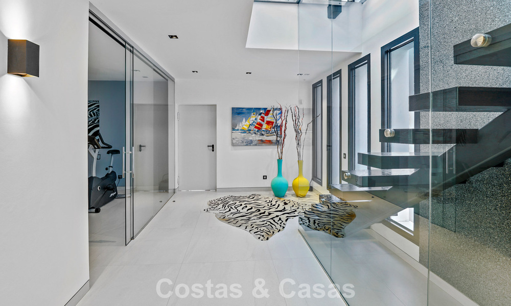 Exclusiva villa con vistas panorámicas al mar en venta en Los Flamingos, resort de golf de 5 estrellas en Marbella - Benahavís 804785