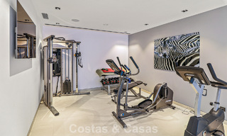 Exclusiva villa con vistas panorámicas al mar en venta en Los Flamingos, resort de golf de 5 estrellas en Marbella - Benahavís 804786 