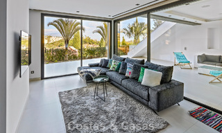 Exclusiva villa con vistas panorámicas al mar en venta en Los Flamingos, resort de golf de 5 estrellas en Marbella - Benahavís 804789 