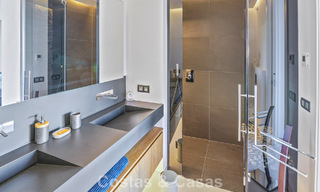 Exclusiva villa con vistas panorámicas al mar en venta en Los Flamingos, resort de golf de 5 estrellas en Marbella - Benahavís 804791 