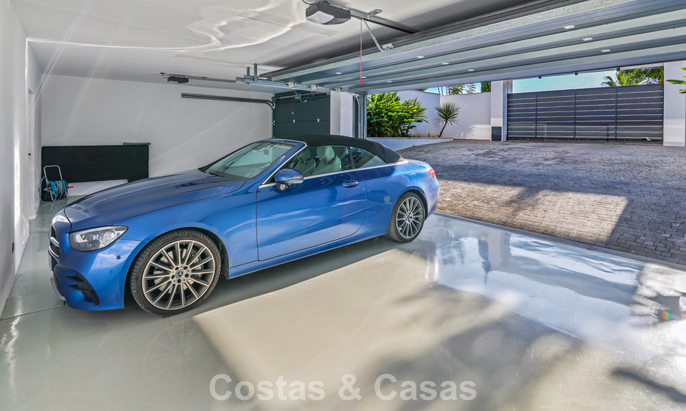 Exclusiva villa con vistas panorámicas al mar en venta en Los Flamingos, resort de golf de 5 estrellas en Marbella - Benahavís 804797