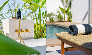 Elegante casa adosada reformada con piscina privada en venta en Nueva Andalucía, Marbella 804895 
