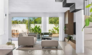Elegante casa adosada reformada con piscina privada en venta en Nueva Andalucía, Marbella 804907 