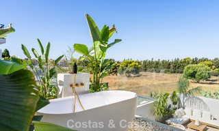 Elegante casa adosada reformada con piscina privada en venta en Nueva Andalucía, Marbella 804913 