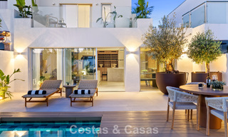 Elegante casa adosada reformada con piscina privada en venta en Nueva Andalucía, Marbella 804919 