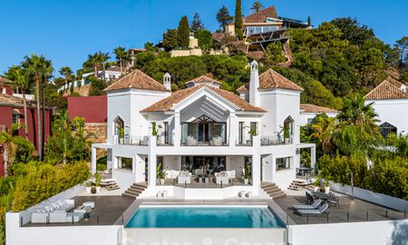Villa de lujo de estilo mediterráneo contemporáneo en venta en una exclusiva comunidad cerrada en Marbella - Benahavís 805190