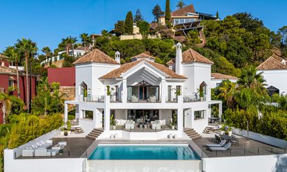 Villa de lujo de estilo mediterráneo contemporáneo en venta en una exclusiva comunidad cerrada en Marbella - Benahavís 805190