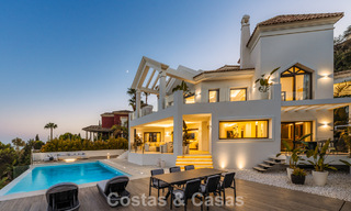 Villa de lujo de estilo mediterráneo contemporáneo en venta en una exclusiva comunidad cerrada en Marbella - Benahavís 805193 