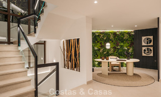Villa de lujo de estilo mediterráneo contemporáneo en venta en una exclusiva comunidad cerrada en Marbella - Benahavís 805197 