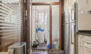 Ático moderno en venta en un complejo en primera línea de playa en la Nueva Milla de Oro entre Marbella y Estepona 805444 