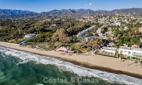 Apartamentos en venta en un complejo residencial en primera línea de playa en Elviria, Marbella Este 805127