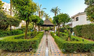 Apartamentos en venta en un complejo residencial en primera línea de playa en Elviria, Marbella Este 805137 
