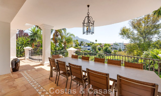 Gran villa mediterránea de lujo en primera línea de golf en La Quinta, Marbella - Benahavís 805537 