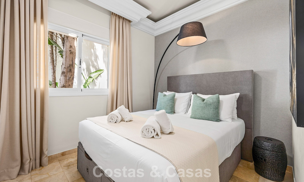 Gran villa mediterránea de lujo en primera línea de golf en La Quinta, Marbella - Benahavís 805547
