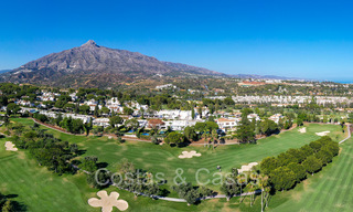 Casas en venta en “Peña Blanca” una urbanización con seguridad 24h, junto al campo de golf Aloha en Nueva Andalucía, Marbella 805203 