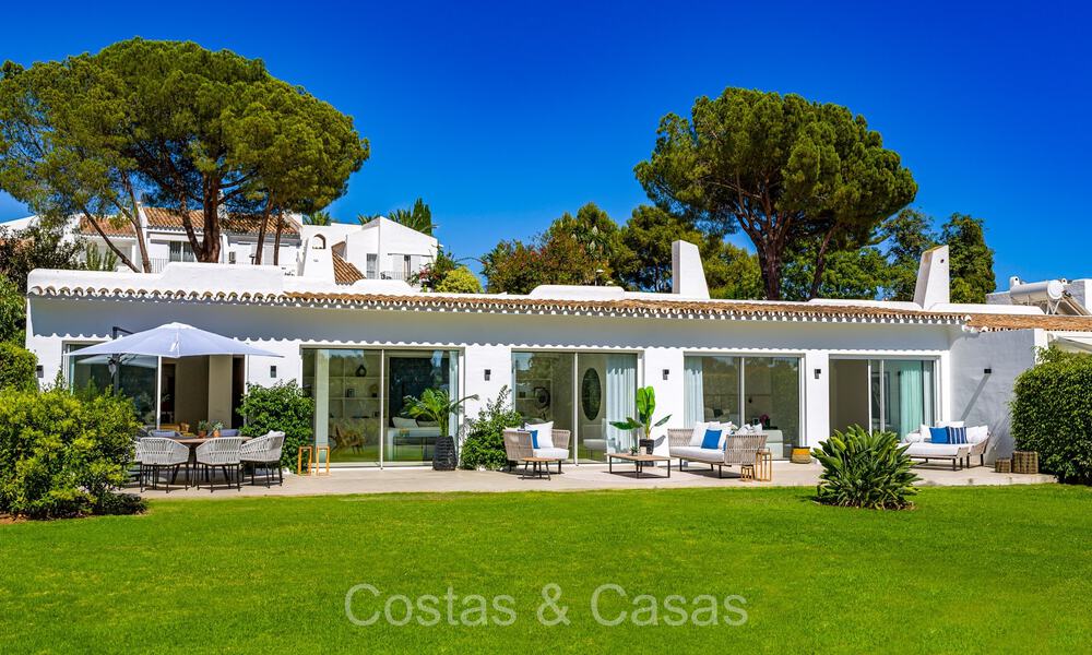 Casas en venta en “Peña Blanca” una urbanización con seguridad 24h, junto al campo de golf Aloha en Nueva Andalucía, Marbella 805205