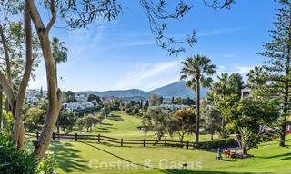 Casas en venta en “Peña Blanca” una urbanización con seguridad 24h, junto al campo de golf Aloha en Nueva Andalucía, Marbella 805228 
