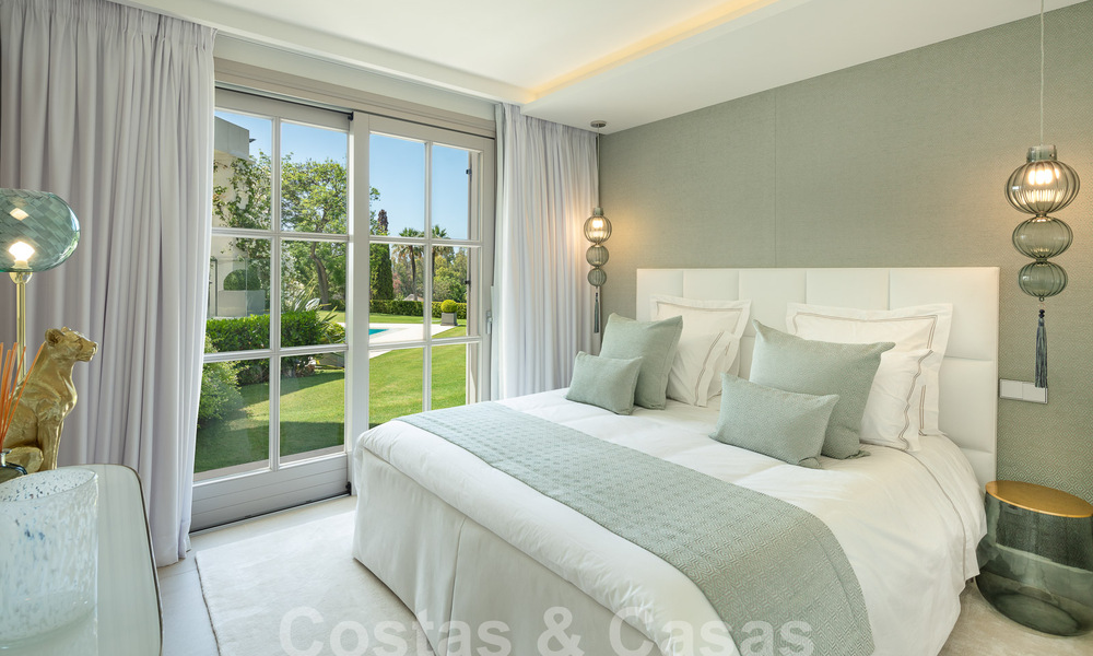 Casas en venta en “Peña Blanca” una urbanización con seguridad 24h, junto al campo de golf Aloha en Nueva Andalucía, Marbella 805242