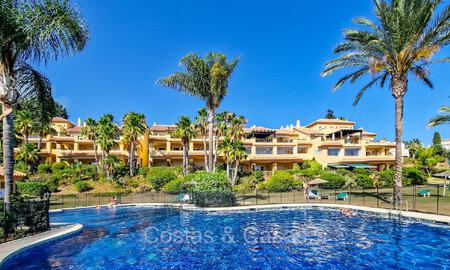 Apartamentos de lujo en venta en Cumbres del Rodeo a poca distancia de Puerto Banús en Nueva Andalucía, Marbella 805314