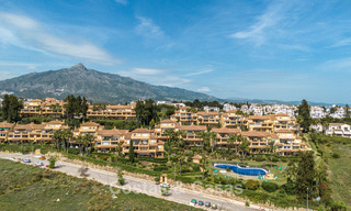 Apartamentos de lujo en venta en Cumbres del Rodeo a poca distancia de Puerto Banús en Nueva Andalucía, Marbella 805332 