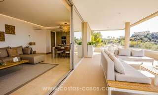 Modernos apartamentos de lujo en venta con vistas al mar en Botanic, una urbanización cerrada en Benahavís - Marbella 805483 