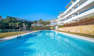 Modernos apartamentos de lujo en venta con vistas al mar en Botanic, una urbanización cerrada en Benahavís - Marbella 805485 