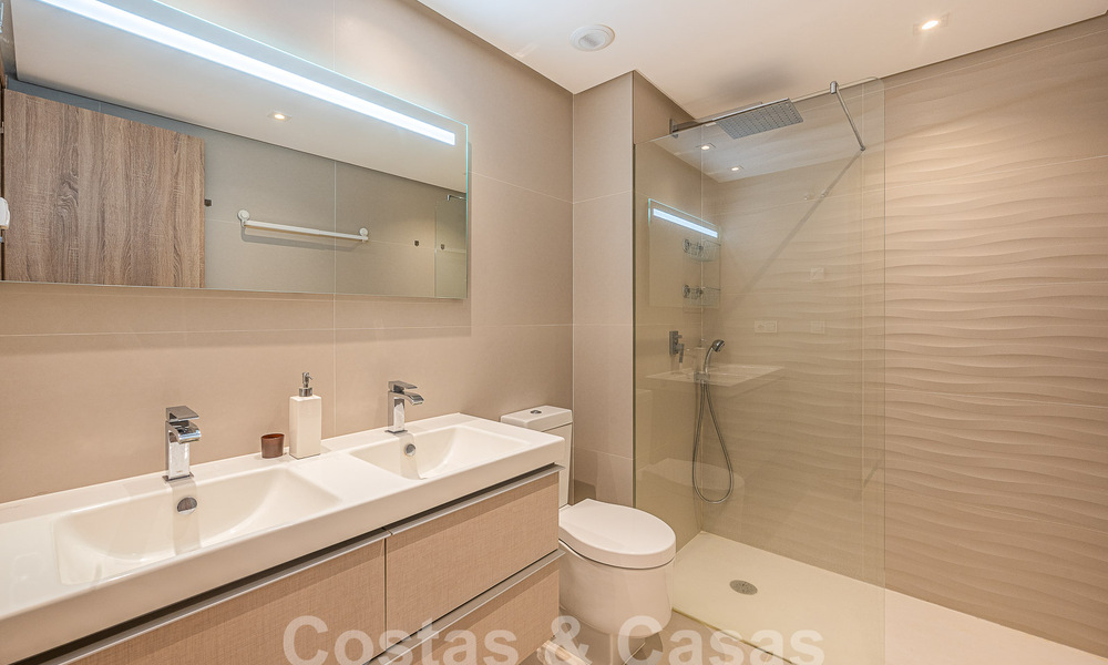 Modernos apartamentos de lujo en venta con vistas al mar en Botanic, una urbanización cerrada en Benahavís - Marbella 805491