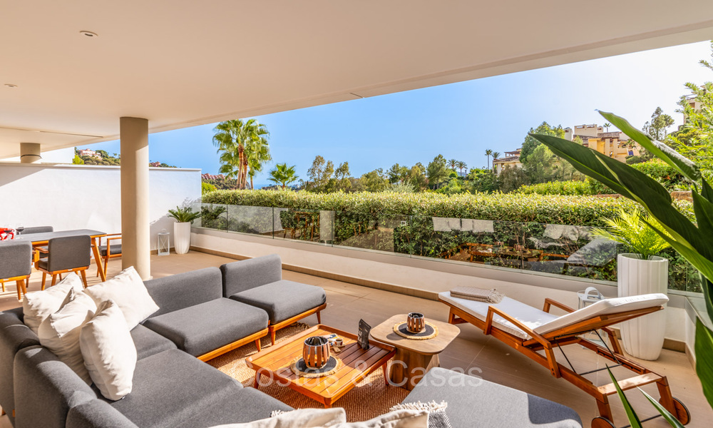 Modernos apartamentos de lujo en venta con vistas al mar en Botanic, una urbanización cerrada en Benahavís - Marbella 805494