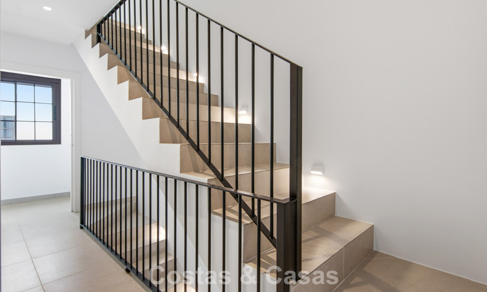 5 exclusivos adosados en venta en el encantador casco antiguo de Estepona 805616