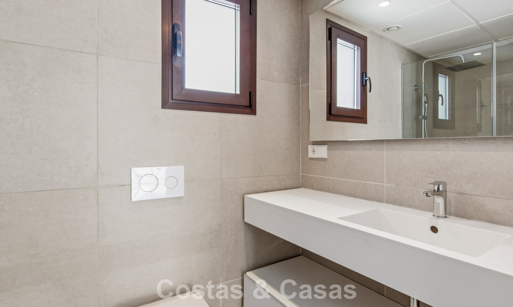 5 exclusivos adosados en venta en el encantador casco antiguo de Estepona 805629