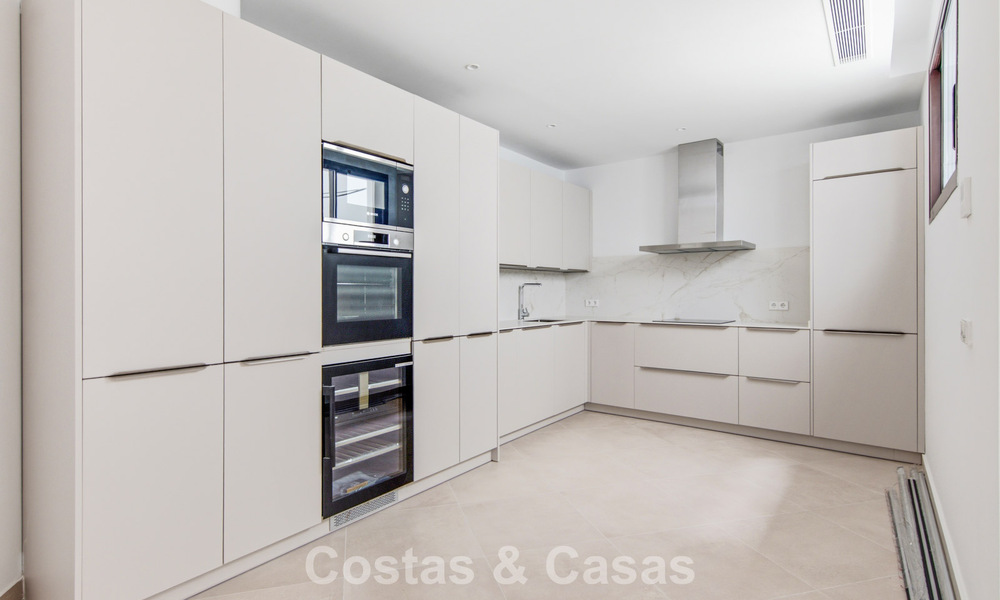 5 exclusivos adosados en venta en el encantador casco antiguo de Estepona 805631