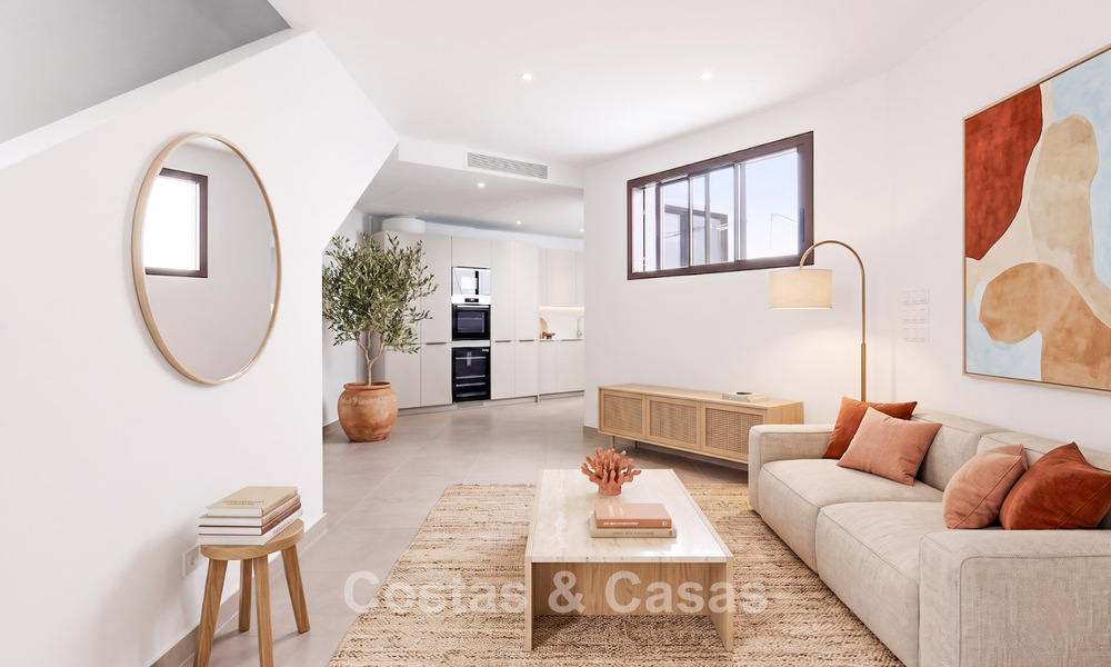 5 exclusivos adosados en venta en el encantador casco antiguo de Estepona 805637