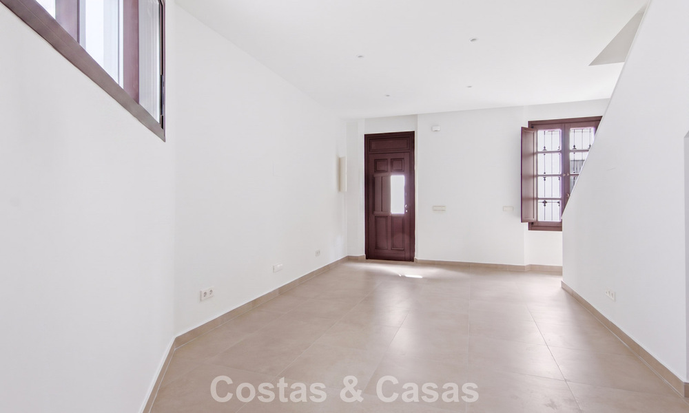 5 exclusivos adosados en venta en el encantador casco antiguo de Estepona 805643