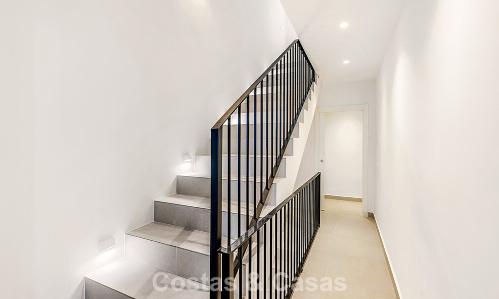 5 exclusivos adosados en venta en el encantador casco antiguo de Estepona 805650