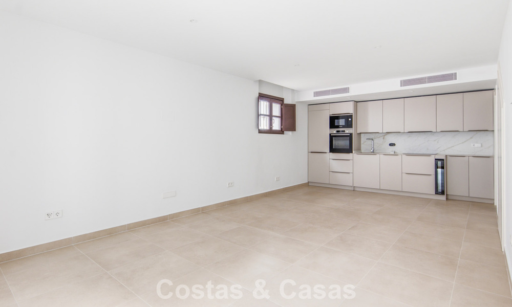 5 exclusivos adosados en venta en el encantador casco antiguo de Estepona 805687