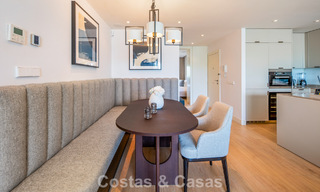 Exclusivo apartamento renovado de 3 dormitorios en venta en Puente Romano, Marbella Golden Mile 805739 