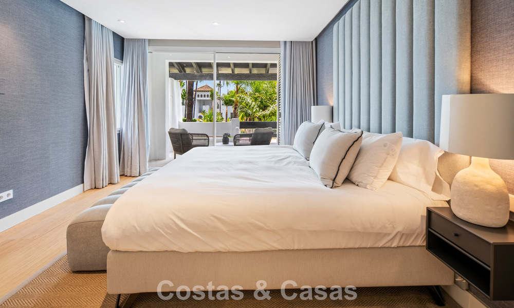 Exclusivo apartamento renovado de 3 dormitorios en venta en Puente Romano, Marbella Golden Mile 805743
