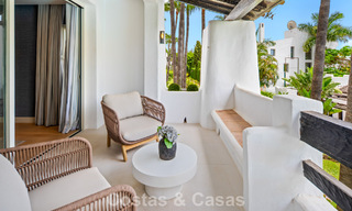 Exclusivo apartamento renovado de 3 dormitorios en venta en Puente Romano, Marbella Golden Mile 805749 